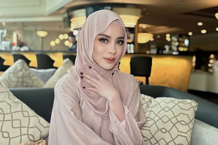 Aghnia Punjabi Merasa Bersalah usai sang Anak Dianiaya: Saya Pun Harusnya Dihukum Saja 