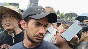 Aksi Reza Rahadian Ikut Demo Hari Ini, Mengaku Tidak Bisa Tidur Tenang Melihat Kondisi Indonesia