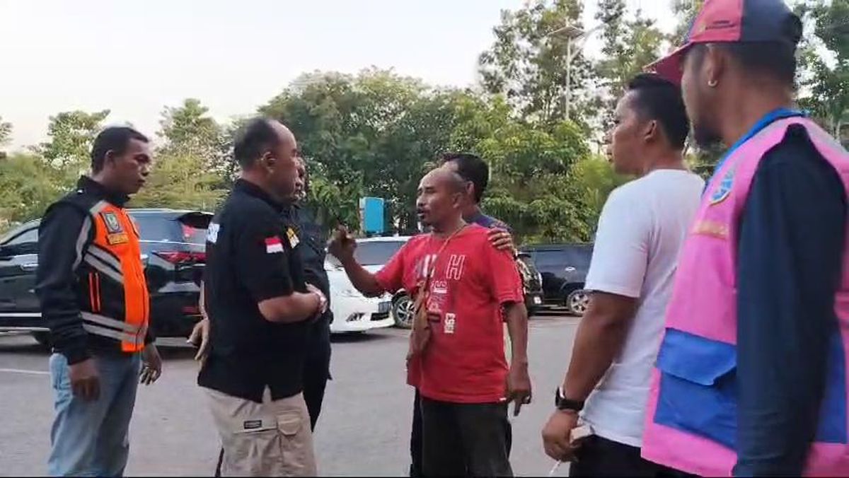 Anggota Ormas Ngamuk Depan Kadishub Batam gegara Ditangkap Meski Sudah Setor