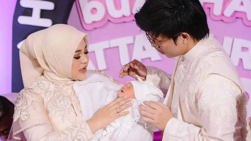 Atta Halilintar dan Aurel Hermansyah Gelar Aqiqah Anak Kedua, Krisdayanti Bersyukur : Alhamdulillah Diabadikan dalam Seremonial Sederhana