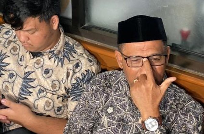 Ayah Teuku Ryan Salahkan Putranya soal Perceraian dengan Ria Ricis