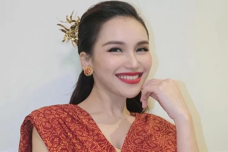 Ayu Ting Ting Sakit, Ibunda Muhammad Fardhana Gercep Jenguk 