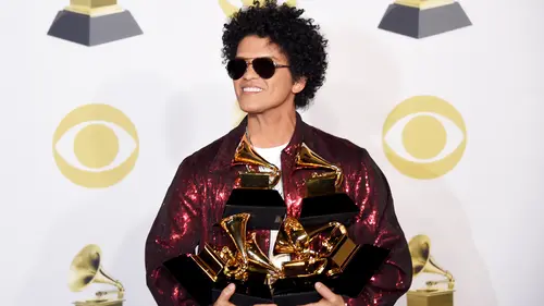 Bruno Mars Diterpa Kabar Miring, Punya Utang Ratusan Miliar Rupiah Gegara Judi