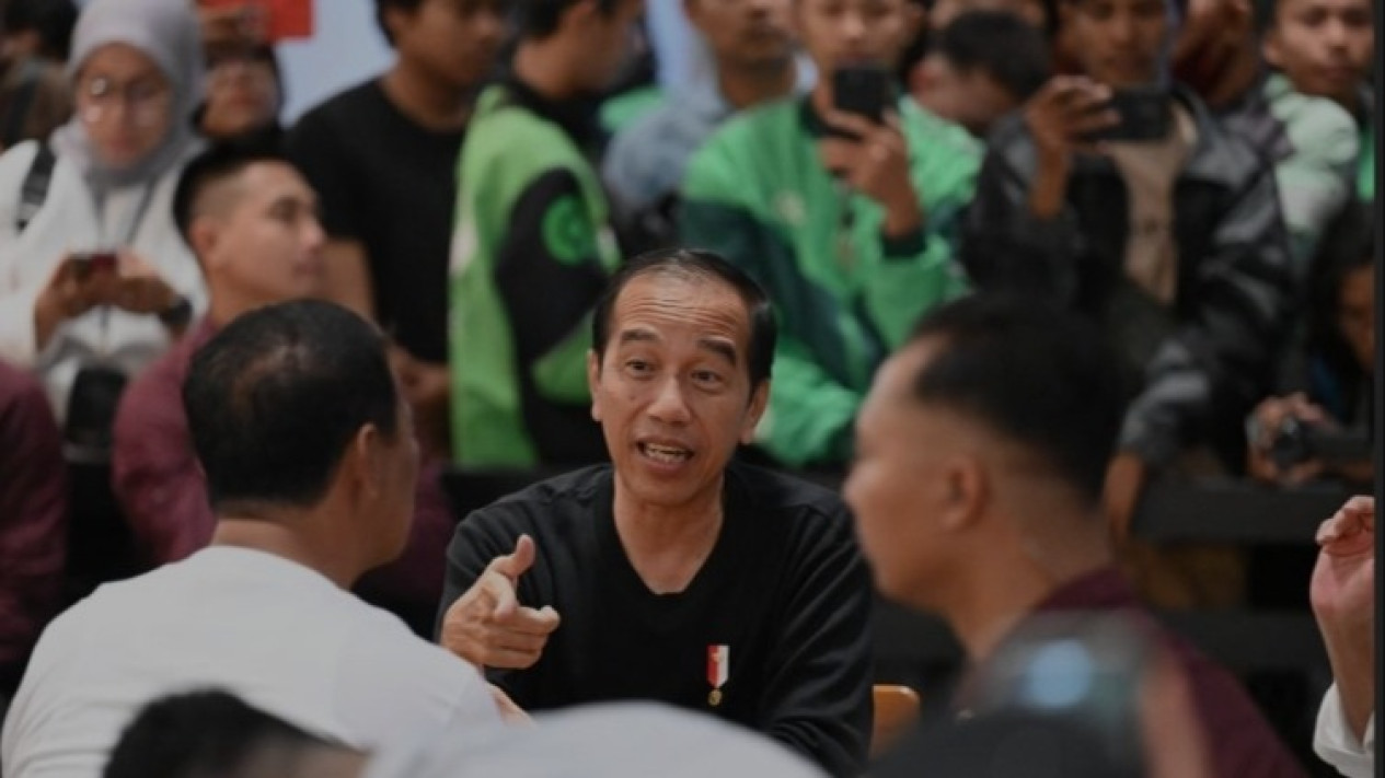 Buat Mini Vlog, Presiden Jokowi Bagikan Pengalaman Makan Mie Gacoan di Mataram 