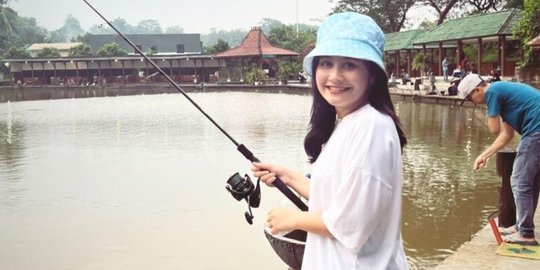 Cerita Prilly Latuconsina soal Hobi Mancing, Yakin Bikin Bangga Mendiang Kakek