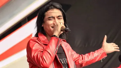 Charly Van Houten Minta Doa Restu Nyaleg Dari Tanah Kelahirannya di Cirebon