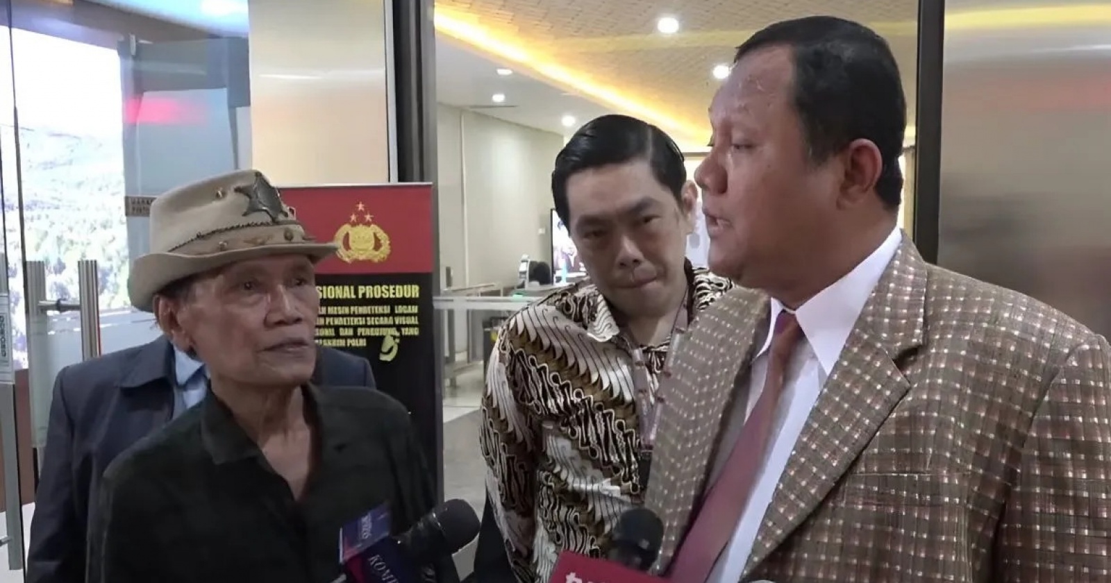 Diduga Jadi Bos Judi Online, Tessy Srimulat Langsung Bantah