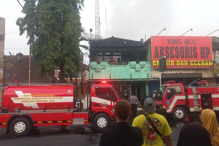 Dispenser Meledak Ruko di Sumedang Ludes Terbakar 