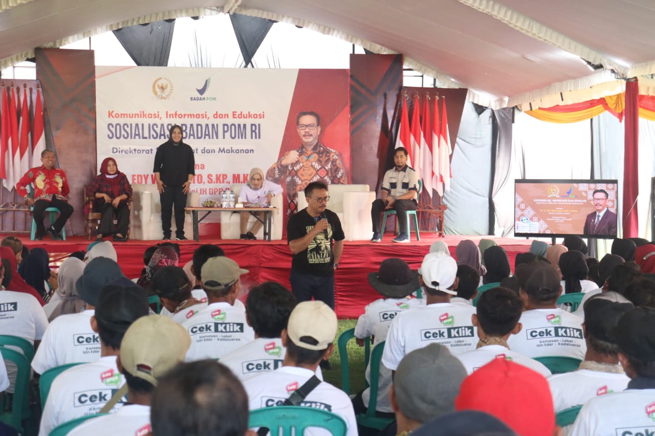 Ditemukan Makanan Mengandung Pewarna Pakaian, BPOM dan DPR RI Edukasi Warga Cepu