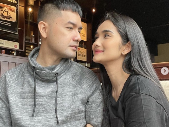 Faby Marcelia Sebut Rumor Perpisahannya dengan Revand Narya Itu Benar