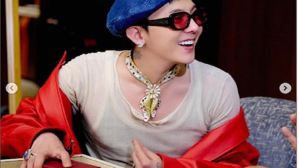 Gdragon Rancang Kalung Bandana Mewah Dengan Permata 209,71 Karat