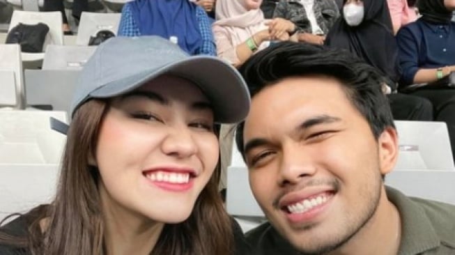 Geni Faruk Like Foto Mesra Anaknya dan Aaliyah Massaid, Diduga Sudah Restui Hubungan Thariq Halilintar