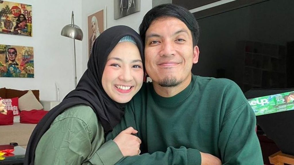 Gerah Keluarganya Difitnah Desta Akhirnya Buka Suara Usai Gugat Cerai Natasha Rizky