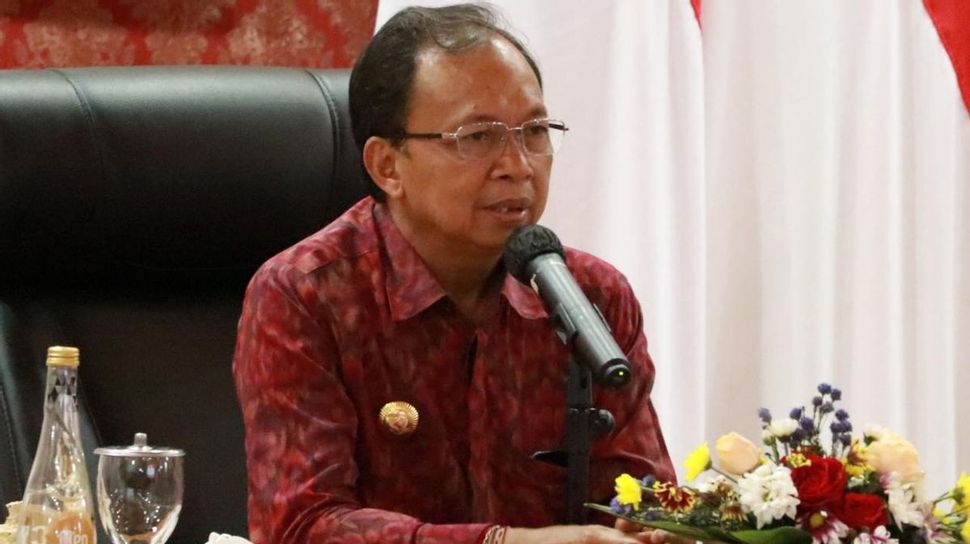 Gubernur Bali Ingatkan Wisatawan Agar Hormati Adat dan Budaya Bali