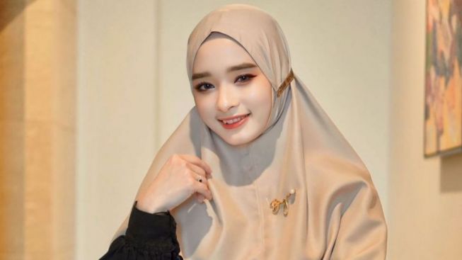 Inara Rusli Bersyukur Bisa Beli Rumah buat Anak Anak : Impian Aku Sejak Lama