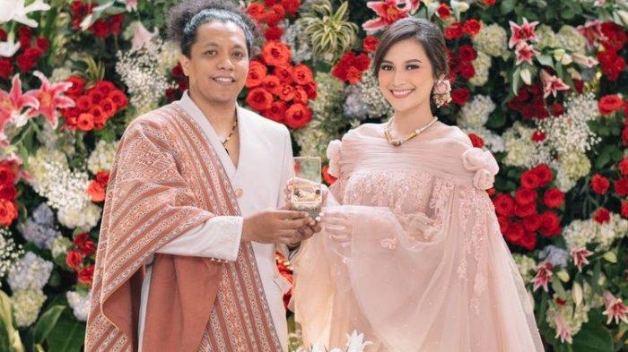 Indah Permatasari dan Arie Kriting Roasting Pernikahannya Sendiri Warganet Mau Sedih tapi Lucu