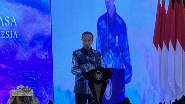 Jokowi Kritik Kantor Walikota Di Cat Sesuai Warna Partai Berkuasa