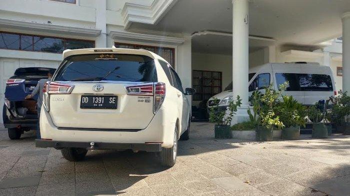 KPK Sita Mobil Audi A6 Usai Geledah Rumah Mentan Syahrul Yasin Limpo di Makassar