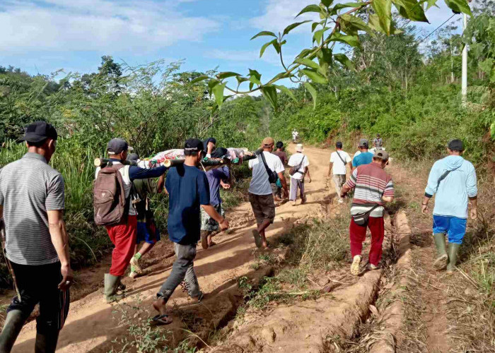 Ketua DPRD Kepahiang Soal Jalan Rusak hingga Warga Sakit Digotong