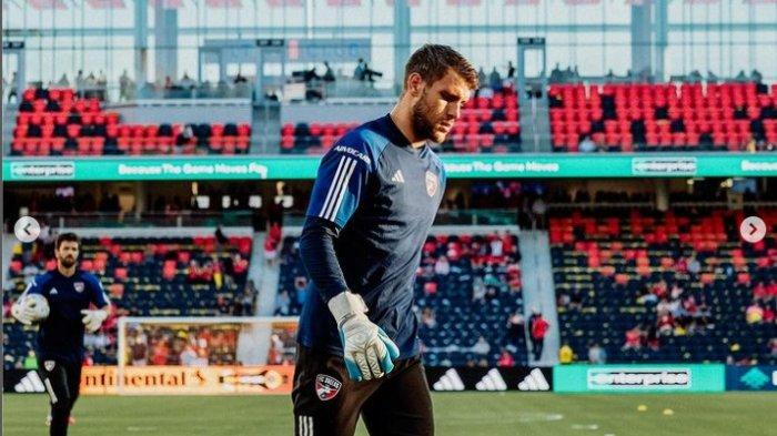 Kiper Indonesia Maarten Paes Masuk Tim Terbaik MLS