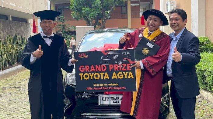 Kisah Wisudawan Fakultas Hukum Unpad saat Lulus Dapat Mobil dari Mentor, Sosoknya Berprestasi