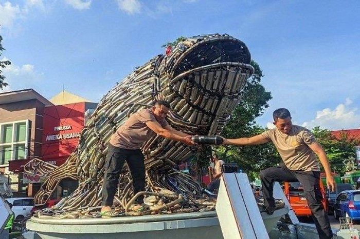 Knalpot Brong Sitaan Polresta Pati Disulam Jadi Tugu Ikan Bandeng