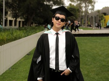 Lulus dari Monash University, Iqbaal Ramadhan Pamer Momen Wisuda