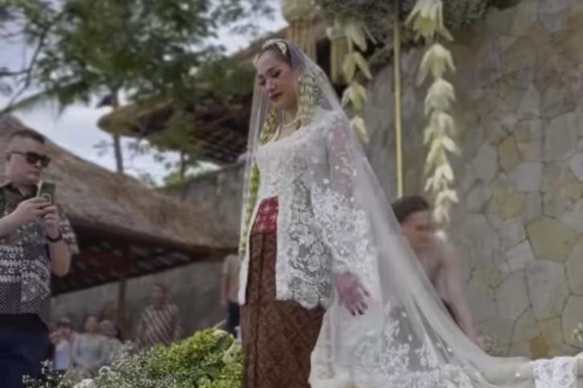 Maia Estianty hingga Luna Maya Hadir di Pernikahan Bunga Citra Lestari