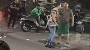 Meresahkan Viral Bule Ngamuk Bawa Pisau Di Seminyak