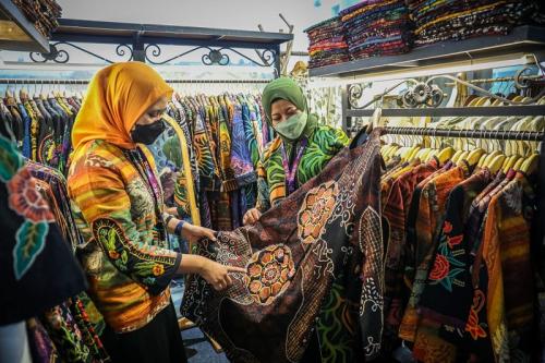 Miris Produk UMKM Babak Belur Gara Gara China