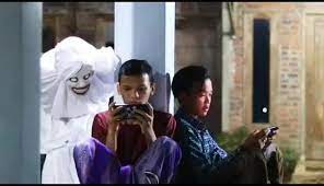 Misteri Viral: Penampakan Pocong Rawa Rontek Terikat di Pohon