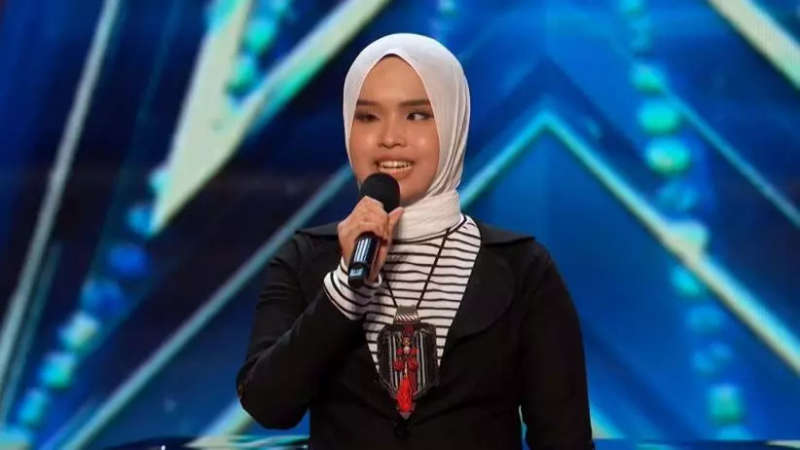 Momen Putri Ariani Dapat Golden Buzzer dari Simon Cowell di AGT 2023