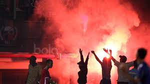 Nyalakan Flare di Tribun, PSSI Denda Persib Bandung Rp 200 Juta