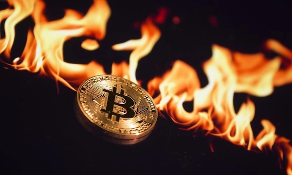 Pasar Kripto Dilanda “Ketakutan Ekstrem” Saat Bitcoin Anjlok Lebih Dari 30 Persen