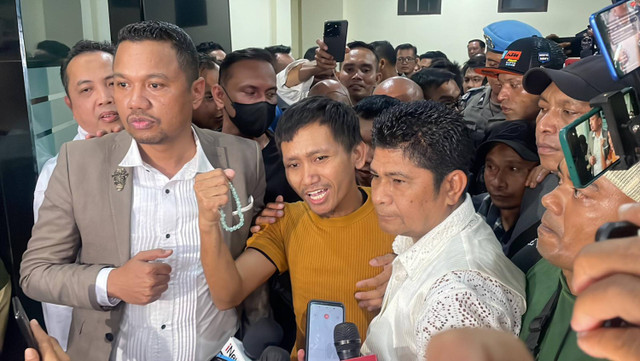 Pegi Setiawan Akhirnya Keluar Dari Tahanan Polda Jabar Usai Gugatan Dikabulkan