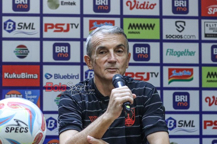 Pelatih Persis Solo Milomir Seslija Taruh Perhatian Khusus Kepada Serangan Persija Jakarta