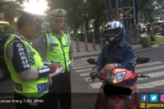 Pemotor Lawan Arus di Bogor Tak Terima Ditilang Malah Tanya Plang Razia