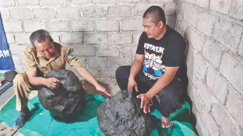 Pria Nganjuk Temukan Batu Meteor Usai 2 Kali Mimpi Ketemu Perempuan Tua