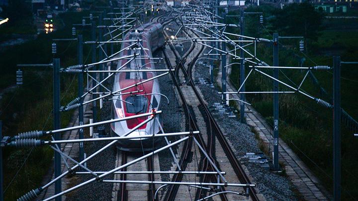 Ragam Kata Pejabat Usai Uji Coba Kereta Cepat Jakarta Bandung, Luhut Mau Tambah Rute Ke Surabaya