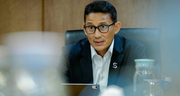 Respons soal Review Negatif Turis Malaysia, Sandiaga: Jangan Baper 