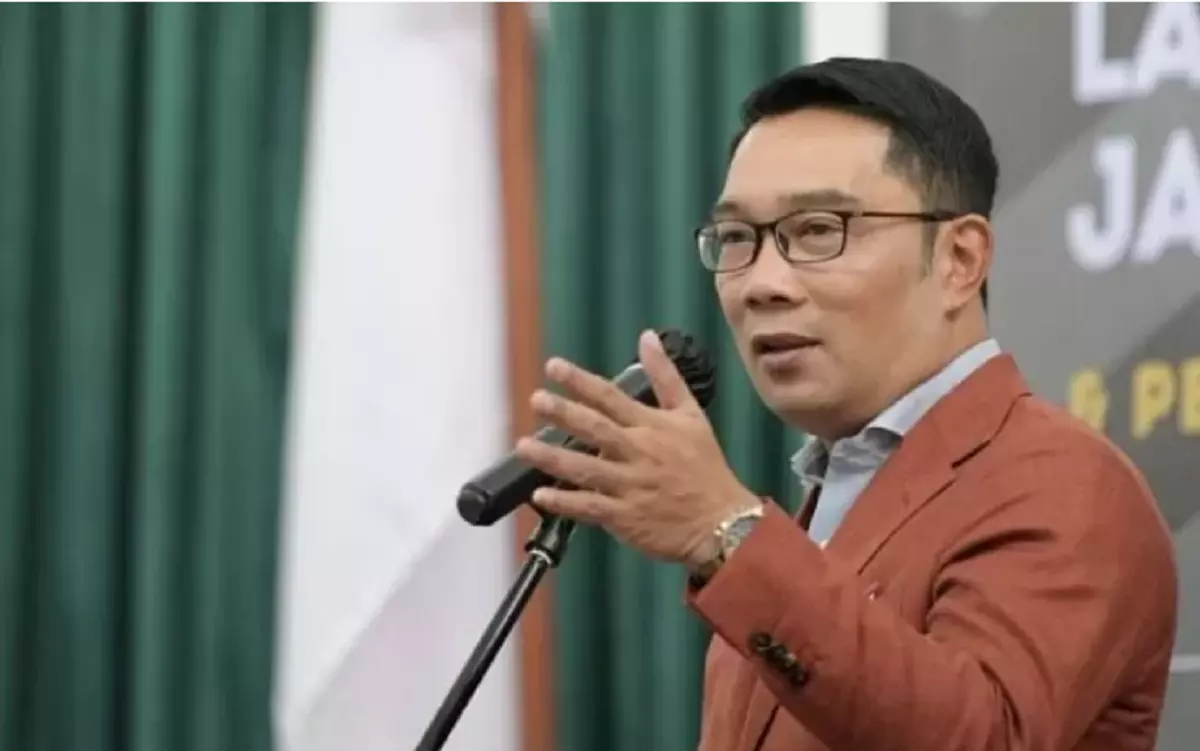 Ridwan Kamil Sorot Momen Pingsan dan Jatuh di Depan Mayor Teddy Jadi Tutorial Estetik, Bikin Para Seleb Ngakak