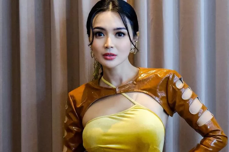 Sedihnya Wika Salim Dituding Netizen Cuma Jual Badan Tanpa Prestasi