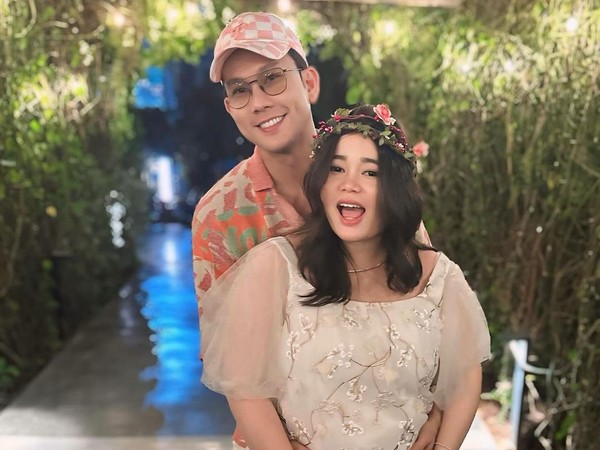 Selamat, Denny Sumargo dan Olivia Allan Dikaruniai Anak Pertama 