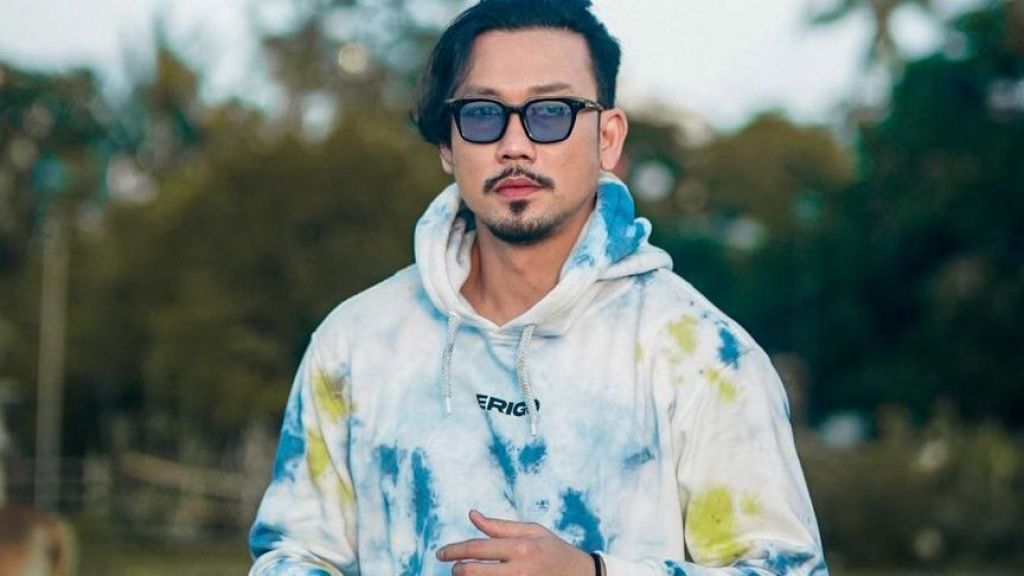 Selamat, Denny Sumargo dan Olivia Allan Dikaruniai Anak Pertama 