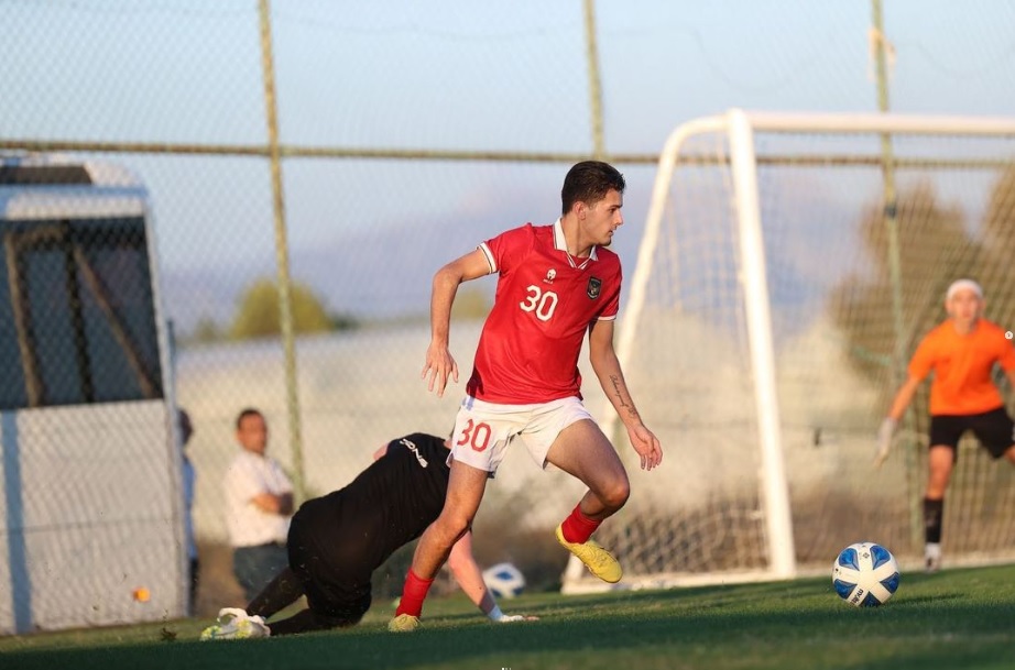 Sopir Bus Debut Justin Hubner di Timnas Indonesia: Lakukan 2 Blunder Fatal