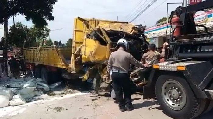 Tabrakan Beruntun 6 Kendaraan di Cianjur, Seorang Pengendara Sepeda Motor Tewas