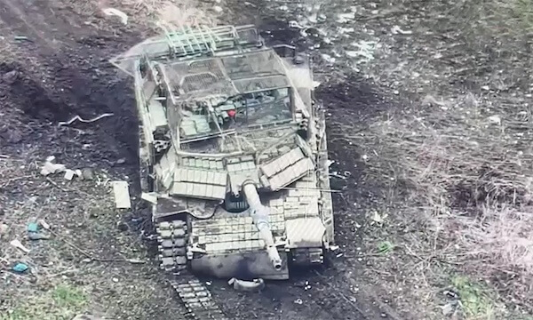 Tank Abrams Ukraina Hancur Usai Terkena Ranjau, Jadi Sasaran Drone Rusia
