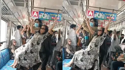 Viral Aksi Emak Emak Gelantungan di KRL Ini Bikin Heboh, Sebut Lagi Olahraga