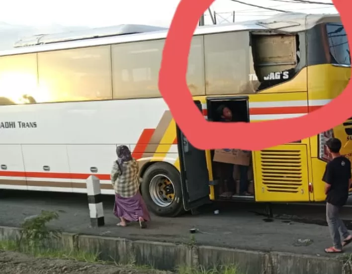 Viral Bus Study Tour SMPN 3 Depok Sleman Tertimpa Tiang Listrik di Bali