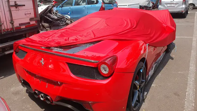 Viral Ferrari Seruduk 5 Kendaraan di Lampu Merah Bundaran Senayan, Pengemudi Jadi Tersangka